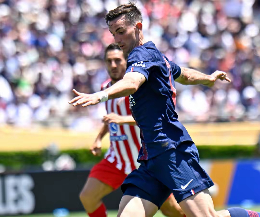 JJB-赛地聚焦——意甲赛前热度飙升，圣安东尼奥马刺篮板制胜，悬念犹存，临场指挥获称赞(圣安东尼奥马刺队)